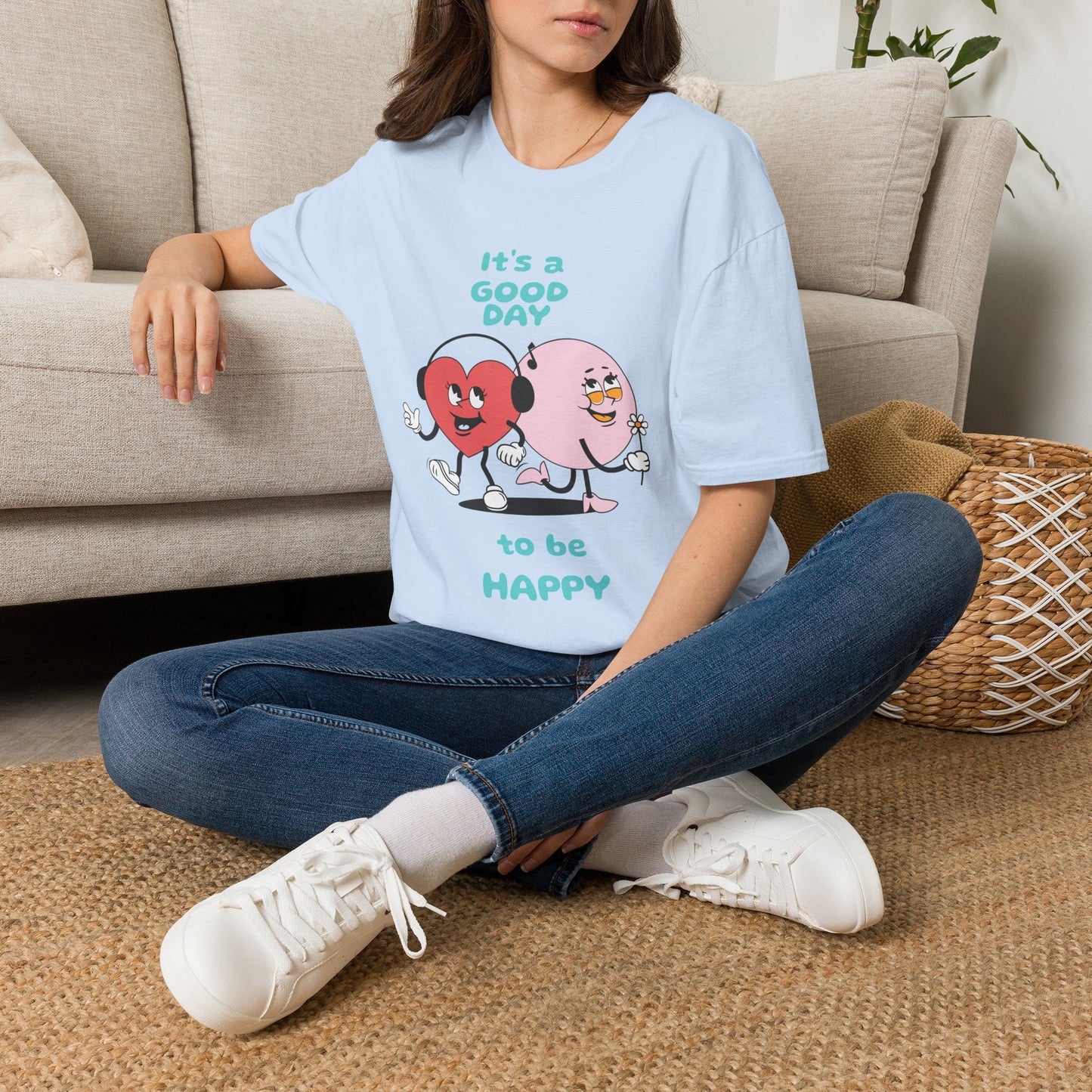 It's a Good Day to Be Happy T-Shirt — Cute Heart & Smile Graphic Tee
