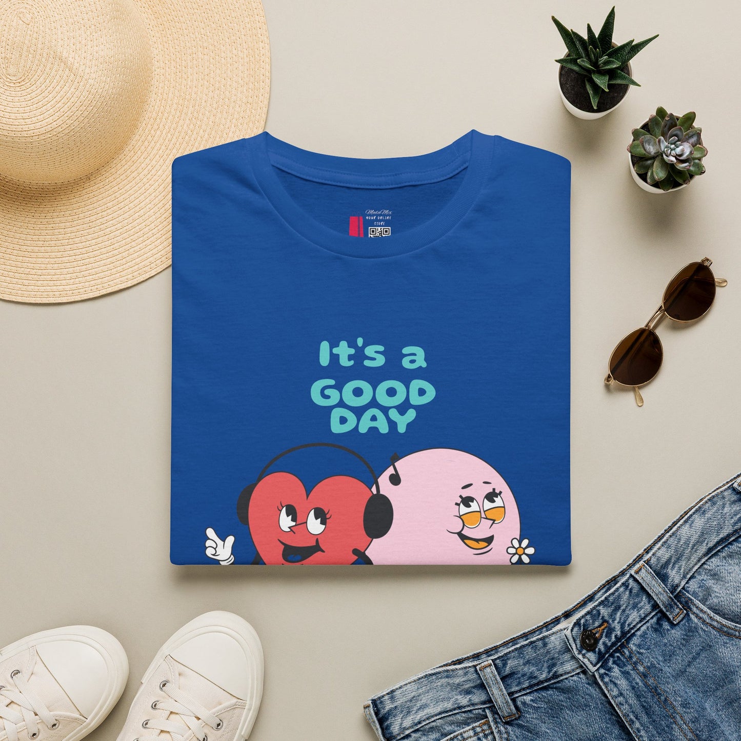 It's a Good Day to Be Happy T-Shirt — Cute Heart & Smile Graphic Tee