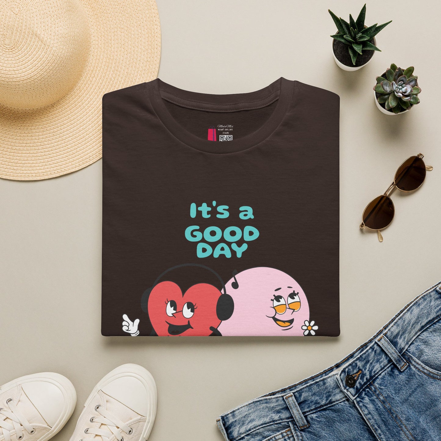 It's a Good Day to Be Happy T-Shirt — Cute Heart & Smile Graphic Tee