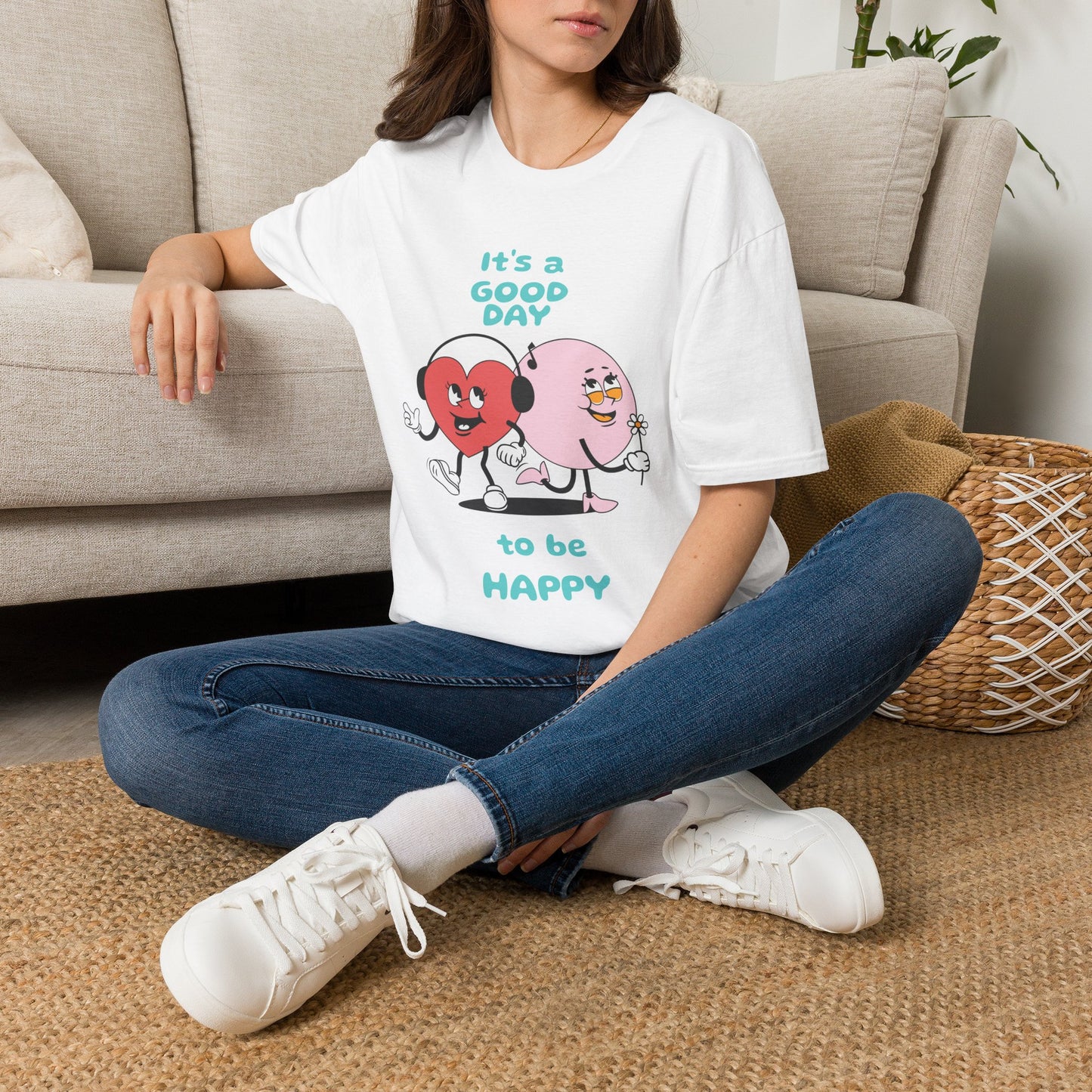 It's a Good Day to Be Happy T-Shirt — Cute Heart & Smile Graphic Tee