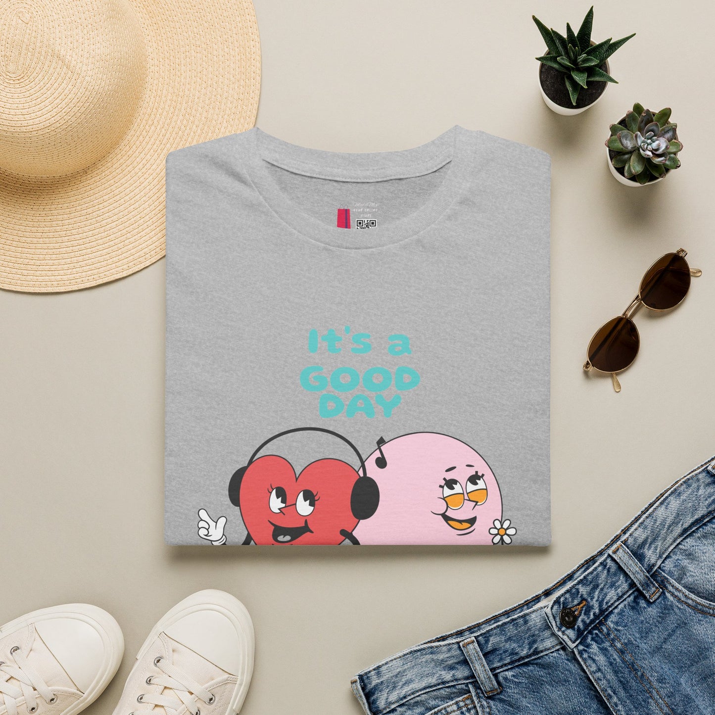 It's a Good Day to Be Happy T-Shirt — Cute Heart & Smile Graphic Tee
