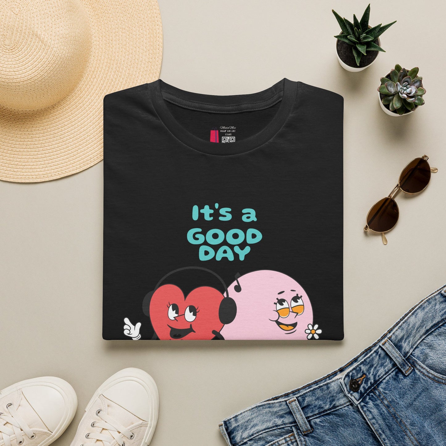 It's a Good Day to Be Happy T-Shirt — Cute Heart & Smile Graphic Tee